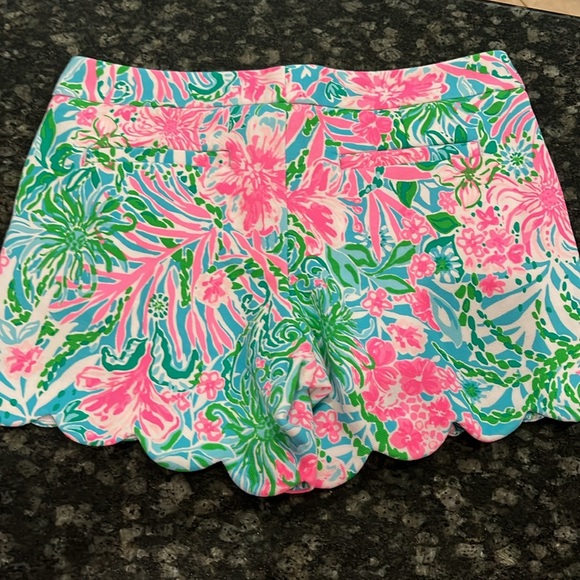 Lilly Pulitzer Buttercup Short Amalfi Blue Leaf It Wild - Size 4 - NWT - Picture 9 of 9
